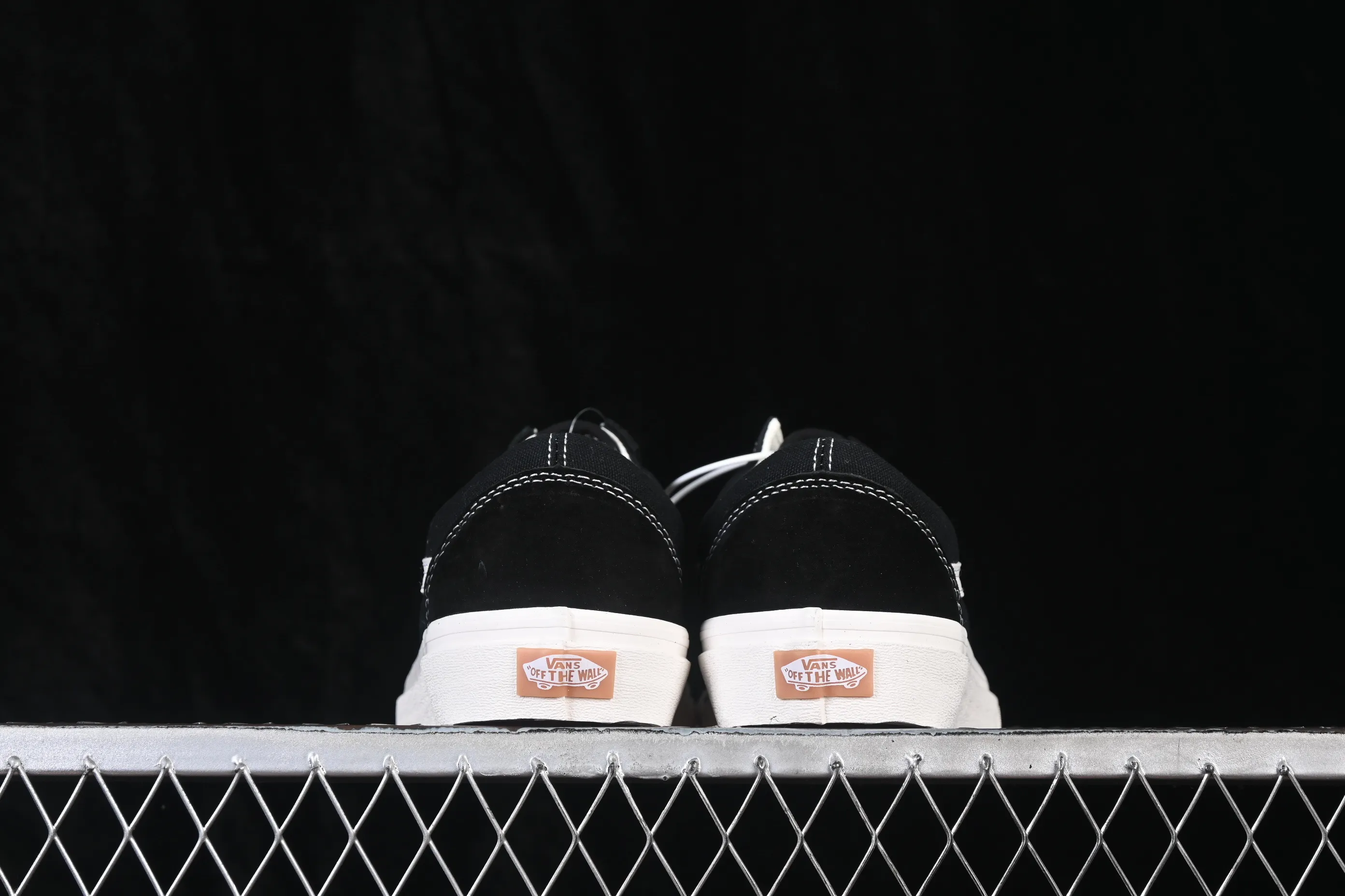 All categories Vans Vans series Vans Low Vans low top Vans Old Skool Vans low-top casual skateboard shoes VN0005UB1KP
